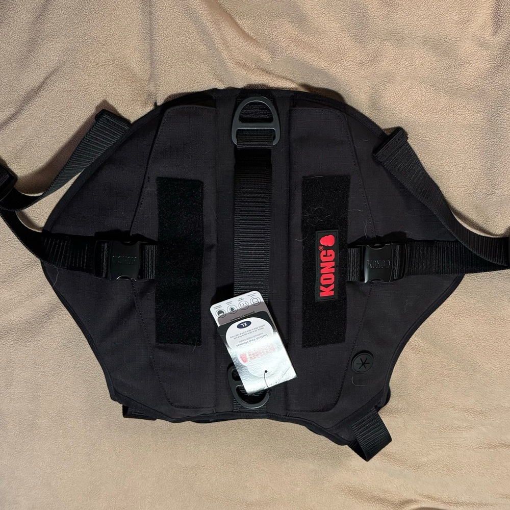 XL Kong Black Dog Vest, with Tag on